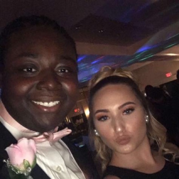 Meet your Posher, Leshaun - Picture 5 of 6